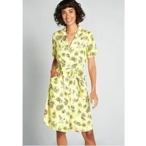Modcloth Yellow Zodiac Button Up Tie Waist Dress 1X‎